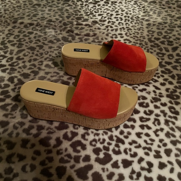 Nine West red slides excellent condition - Picture 7 of 7
